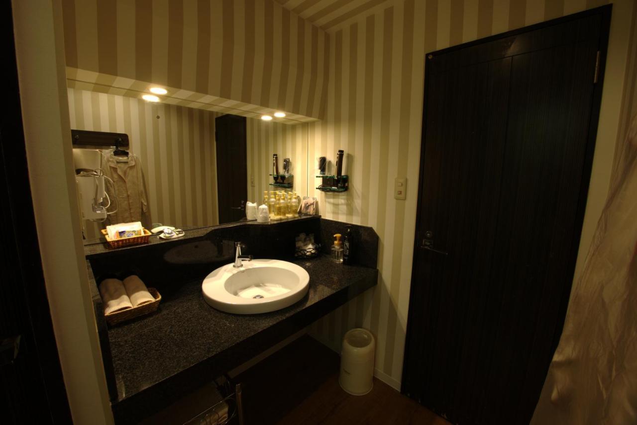 Hotel Allure (Adults Only) Nagoya Eksteriør bilde